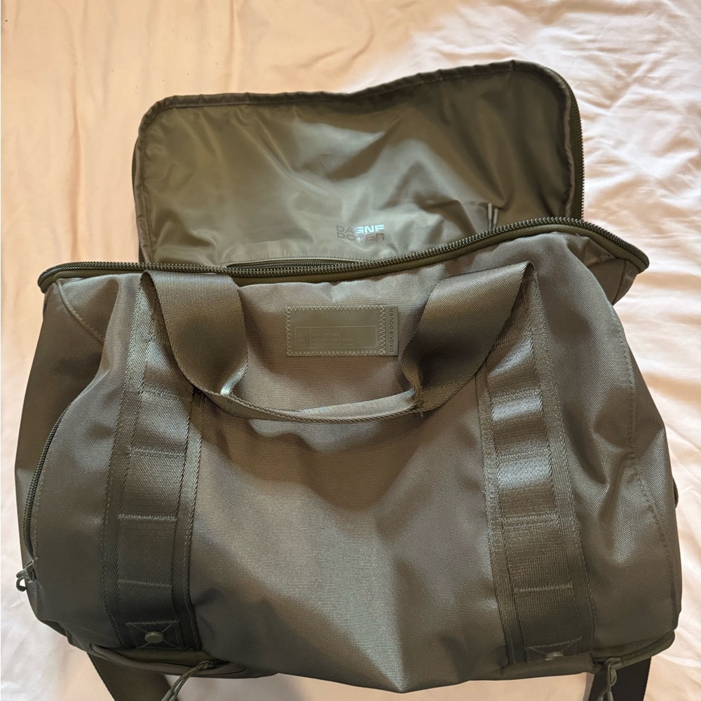 Dagne Dover Green Travel Bag with Durable Design